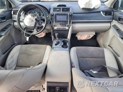 Zdjęcie 8 z 12 samochodu: 2012 TOYOTA CAMRY HYBRID XLE VIN:4T1BD1FK1CU022013 - miniatura