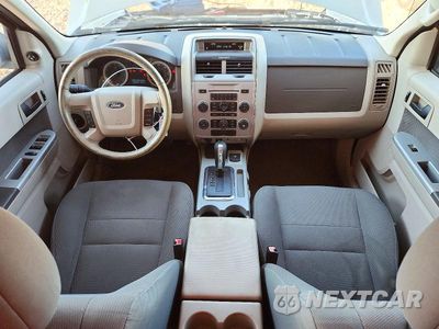 Zdjęcie 8 z 13 samochodu: 2009 FORD ESCAPE HYBRID VIN:1FMCU493X9KC39638 - miniatura