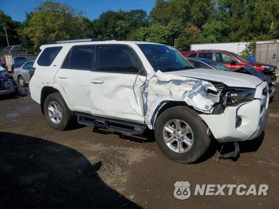 Czwarte zdjęcie samochodu z boku: 2021 TOYOTA 4RUNNER SR5 VIN:JTEEU5JR3M5238143 - miniatura