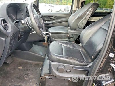 Zdjęcie 7 z 14 samochodu: 2018 MERCEDES-BENZ METRIS VIN:WD4PG2EE4J3398880 - miniatura