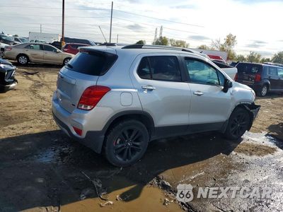 Trzecie zdjęcie samochodu z tyłu: 2018 CHEVROLET TRAX 1LT VIN:3GNCJPSB1JL300479 - miniatura