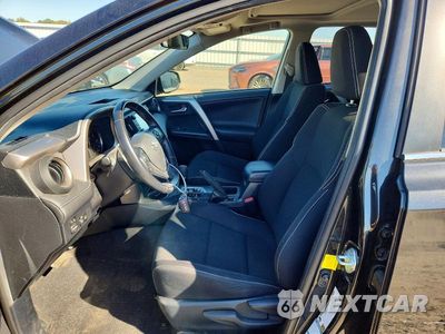 Zdjęcie 7 z 13 samochodu: 2017 TOYOTA RAV4 HYBRID XLE VIN:JTMRJREV4HD071879 - miniatura