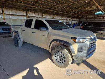 Czwarte zdjęcie samochodu z boku: 2024 CHEVROLET COLORADO TRAIL BOSS VIN:1GCPTEEK4R1141464 - miniatura