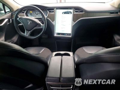 Zdjęcie 8 z 12 samochodu: 2013 TESLA MODEL S VIN:5YJSA1CN1DFP26038 - miniatura