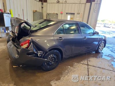 Trzecie zdjęcie samochodu z tyłu: 2010 TOYOTA CAMRY LE VIN:4T4BF3EK0AR020280 - miniatura
