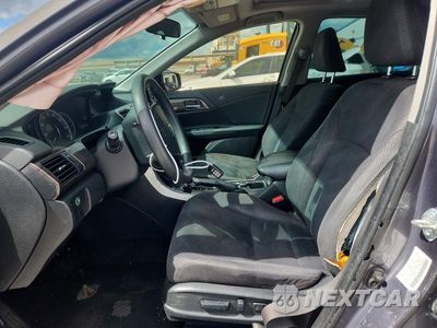 Zdjęcie 7 z 12 samochodu: 2017 HONDA ACCORD EX VIN:1HGCR2F78HA275013 - miniatura