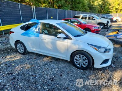 Czwarte zdjęcie samochodu z boku: 2018 HYUNDAI ACCENT SE VIN:3KPC24A3XJE024144 - miniatura
