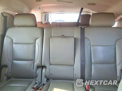 Zdjęcie 10 z 13 samochodu: 2018 CHEVROLET SUBURBAN C1500 LT VIN:1GNSCHKC7JR365821 - miniatura