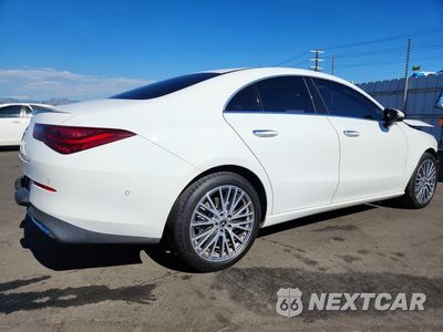 Trzecie zdjęcie samochodu z tyłu: 2025 MERCEDES-BENZ CLA 250 VIN:W1K5J4GB2SN493869 - miniatura