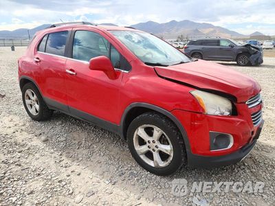 Czwarte zdjęcie samochodu z boku: 2015 CHEVROLET TRAX LTZ VIN:3GNCJTSB9FL228737 - miniatura