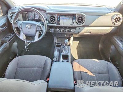 Zdjęcie 8 z 12 samochodu: 2017 TOYOTA TACOMA TRD SPORT VIN:3TMCZ5AN1HM074157 - miniatura