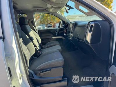 Zdjęcie 9 z 12 samochodu: 2017 CHEVROLET SILVERADO K1500 LT VIN:1GCVKREH3HZ115668 - miniatura