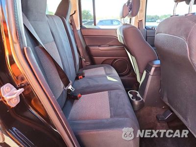 Zdjęcie 11 z 13 samochodu: 2016 JEEP PATRIOT SPORT VIN:1C4NJPBB8GD683756 - miniatura