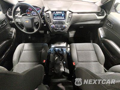 Zdjęcie 8 z 14 samochodu: 2020 CHEVROLET TAHOE POLICE VIN:1GNSKDEC3LR247789 - miniatura
