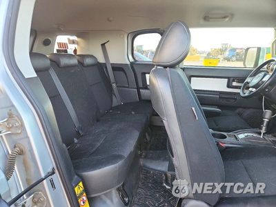 Zdjęcie 11 z 14 samochodu: 2007 TOYOTA FJ CRUISER BASE VIN:JTEBU11F970002860 - miniatura