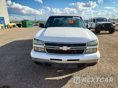 Piąte zdjęcie samochodu w środku: 2007 CHEVROLET SILVERADO K1500 VIN:1GCEK19T07Z113150 - miniatura