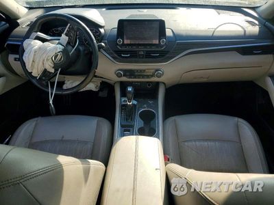 Zdjęcie 8 z 13 samochodu: 2019 NISSAN ALTIMA PLATINUM VIN:1N4BL4FV8KC110909 - miniatura