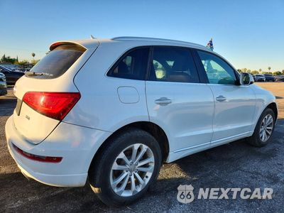 Trzecie zdjęcie samochodu z tyłu: 2016 AUDI Q5 PREMIUM VIN:WA1C2AFP9GA041100 - miniatura