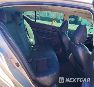 Zdjęcie 10 z 12 samochodu: 2019 NISSAN ALTIMA SR VIN:1N4BL4CV4KC184543 - miniatura