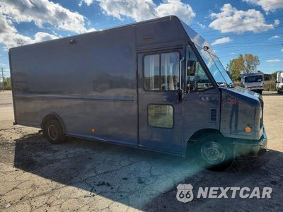 Czwarte zdjęcie samochodu z boku: 2019 FORD ECONOLINE E450 SUPER DUTY COMMERCIAL STR VIN:1FC3E4K62KDC51914 - miniatura