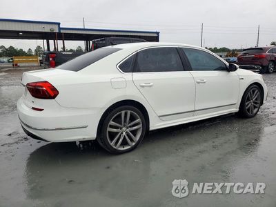Trzecie zdjęcie samochodu z tyłu: 2017 VOLKSWAGEN PASSAT R-LINE VIN:1VWDT7A34HC048313 - miniatura