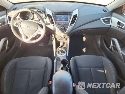 Zdjęcie 8 z 12 samochodu: 2015 HYUNDAI VELOSTER BASE VIN:KMHTC6AD1FU230894 - miniatura