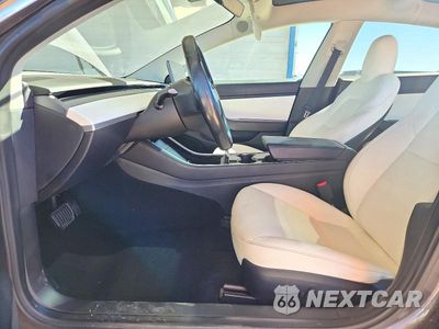 Zdjęcie 7 z 12 samochodu: 2018 TESLA MODEL 3 VIN:5YJ3E1EA8JF165562 - miniatura