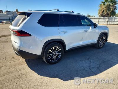 Trzecie zdjęcie samochodu z tyłu: 2026 TOYOTA GRAND HIGHLANDER HYBRID MAX PLATINUM VIN:5TDADAB57TS035756 - miniatura