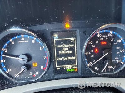 Zdjęcie 9 z 14 samochodu: 2017 TOYOTA RAV4 LIMITED VIN:2T3DFREV8HW604962 - miniatura