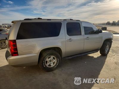 Trzecie zdjęcie samochodu z tyłu: 2014 CHEVROLET SUBURBAN C1500 LT VIN:1GNSCJE00ER241307 - miniatura
