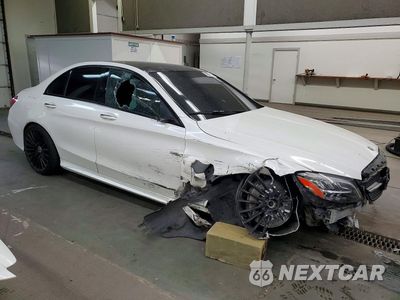 Czwarte zdjęcie samochodu z boku: 2019 MERCEDES-BENZ C 300 4MATIC VIN:55SWF8EB0KU292902 - miniatura