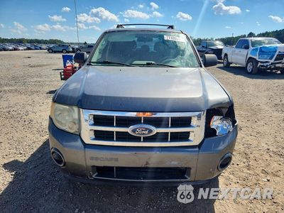 Piąte zdjęcie samochodu w środku: 2011 FORD ESCAPE XLS VIN:1FMCU0C72BKA36723 - miniatura