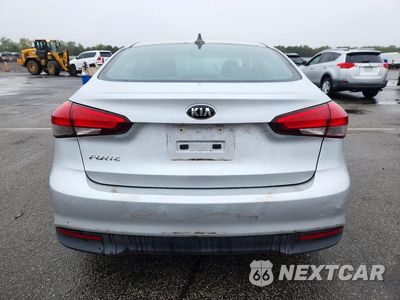 Zdjęcie 6 z 12 samochodu: 2017 KIA FORTE LX VIN:3KPFK4A77HE083369 - miniatura