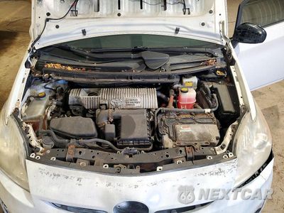 Zdjęcie 11 z 12 samochodu: 2010 TOYOTA PRIUS III VIN:JTDKN3DU3A0092022 - miniatura