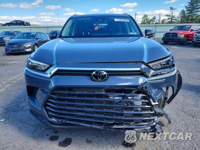 Piąte zdjęcie samochodu w środku: 2024 TOYOTA GRAND HIGHLANDER XLE VIN:5TDAAAB58RS051708 - miniatura