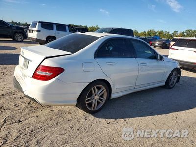 Trzecie zdjęcie samochodu z tyłu: 2013 MERCEDES-BENZ C 250 VIN:WDDGF4HBXDA864540 - miniatura