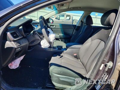 Zdjęcie 7 z 12 samochodu: 2017 KIA OPTIMA LX VIN:5XXGT4L31HG178139 - miniatura