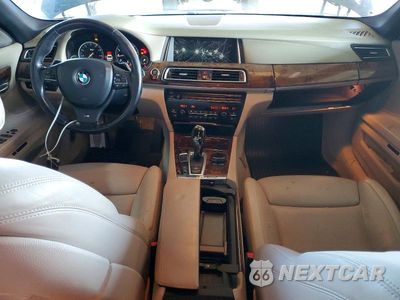 Zdjęcie 8 z 12 samochodu: 2014 BMW 750 LI VIN:WBAYE8C57ED136357 - miniatura