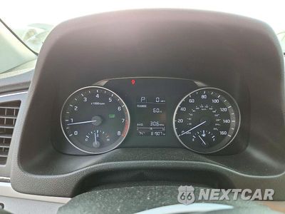 Zdjęcie 9 z 12 samochodu: 2017 HYUNDAI ELANTRA SE VIN:5NPD84LF7HH070692 - miniatura