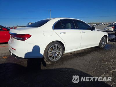 Trzecie zdjęcie samochodu z tyłu: 2022 MERCEDES-BENZ E 350 VIN:W1KZF8DB4NB087032 - miniatura