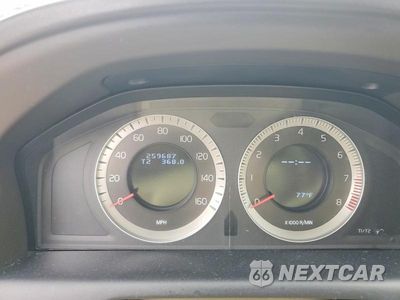 Zdjęcie 9 z 13 samochodu: 2010 VOLVO XC60 T6 VIN:YV4992DZ5A2032320 - miniatura