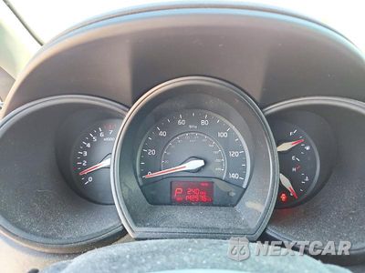 Zdjęcie 9 z 12 samochodu: 2014 KIA RIO LX VIN:KNADM4A38E6357269 - miniatura