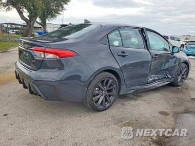 Trzecie zdjęcie samochodu z tyłu: 2026 TOYOTA COROLLA SE VIN:5YFS4MCE7TP281851 - miniatura