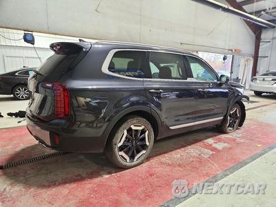 Trzecie zdjęcie samochodu z tyłu: 2025 KIA TELLURIDE S VIN:5XYP64GC6SG688135 - miniatura