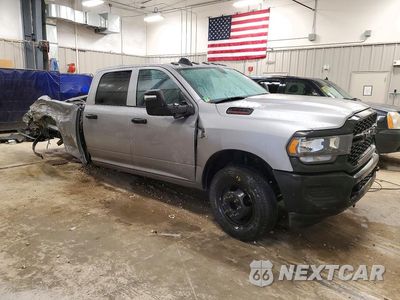 Czwarte zdjęcie samochodu z boku: 2024 RAM 3500 TRADESMAN VIN:3C63RRGL6RG416142 - miniatura