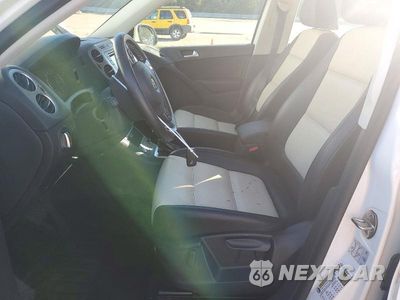 Zdjęcie 7 z 13 samochodu: 2016 VOLKSWAGEN TIGUAN S VIN:WVGBV7AX5GW580668 - miniatura