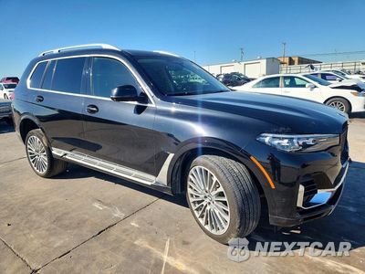 Czwarte zdjęcie samochodu z boku: 2020 BMW X7 XDRIVE40I VIN:5UXCW2C06L9B59240 - miniatura
