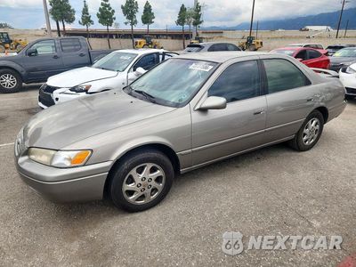 1999 TOYOTA CAMRY LE V6 JT2BF22K6X0183120 - główne zdjęcie licytacji z USA - miniatura