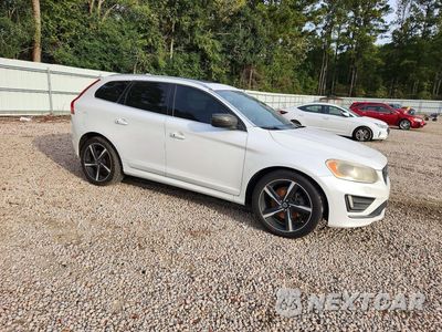 Czwarte zdjęcie samochodu z boku: 2015 VOLVO XC60 T6 R-DESIGN PREMIER VIN:YV4902RF0F2560928 - miniatura