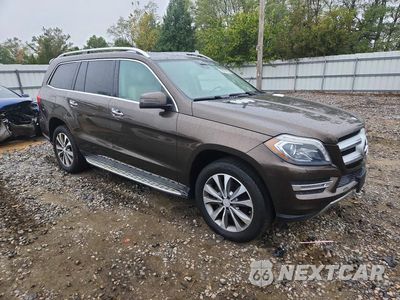 Czwarte zdjęcie samochodu z boku: 2016 MERCEDES-BENZ GL 450 4MATIC VIN:4JGDF6EE6GA701214 - miniatura